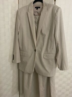 Ann Taylor Light Beige Women's Pantsuit Blazer and Trousers
